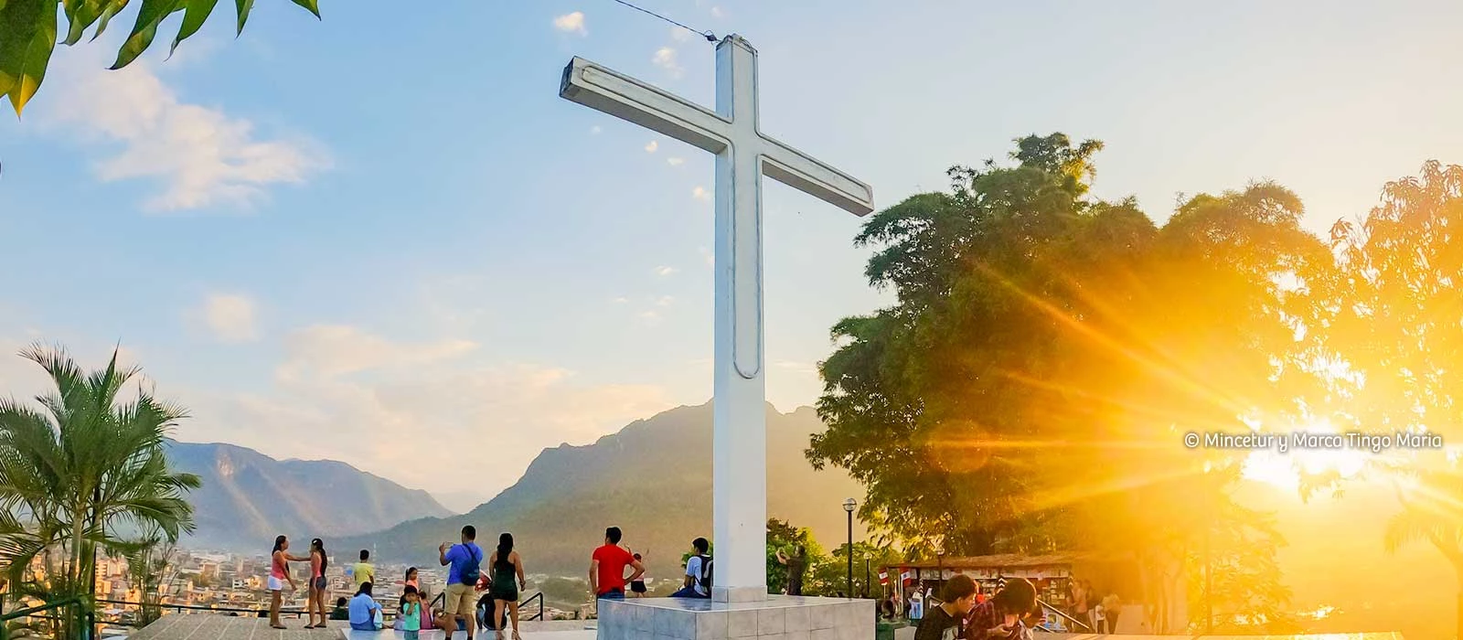 ¡Promociona tu negocio en Y Tú Qué Planes!