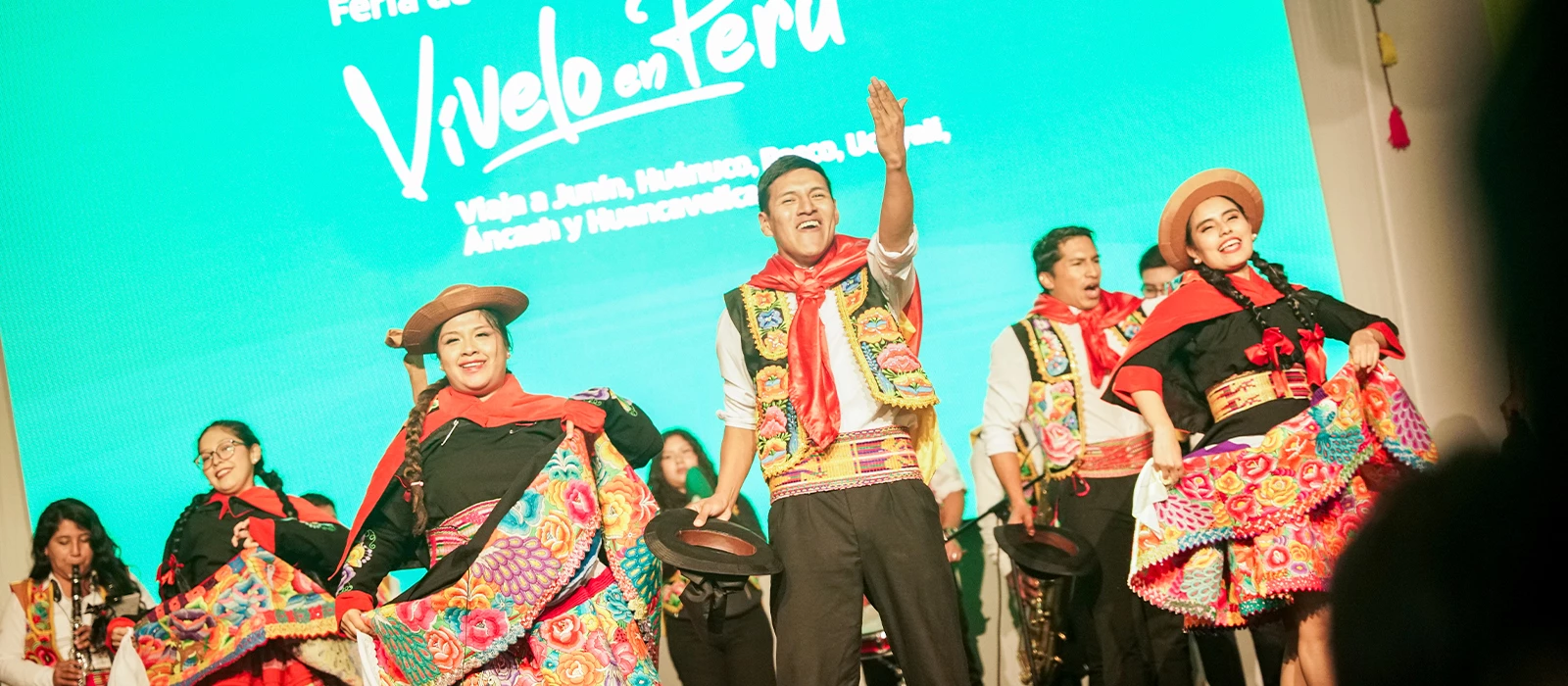 ¡Promociona tu negocio en Y Tú Qué Planes!