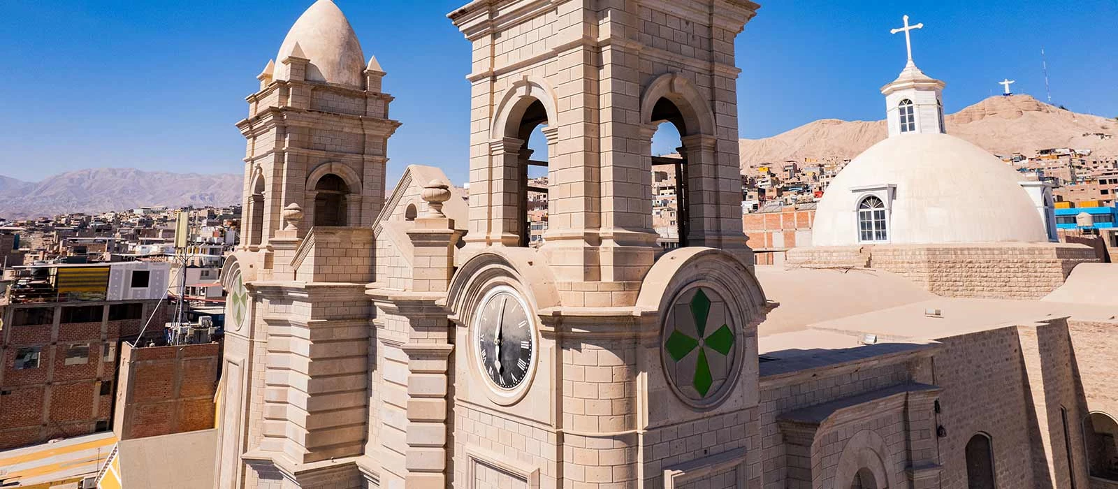 ¡Promociona tu negocio en Y Tú Qué Planes!