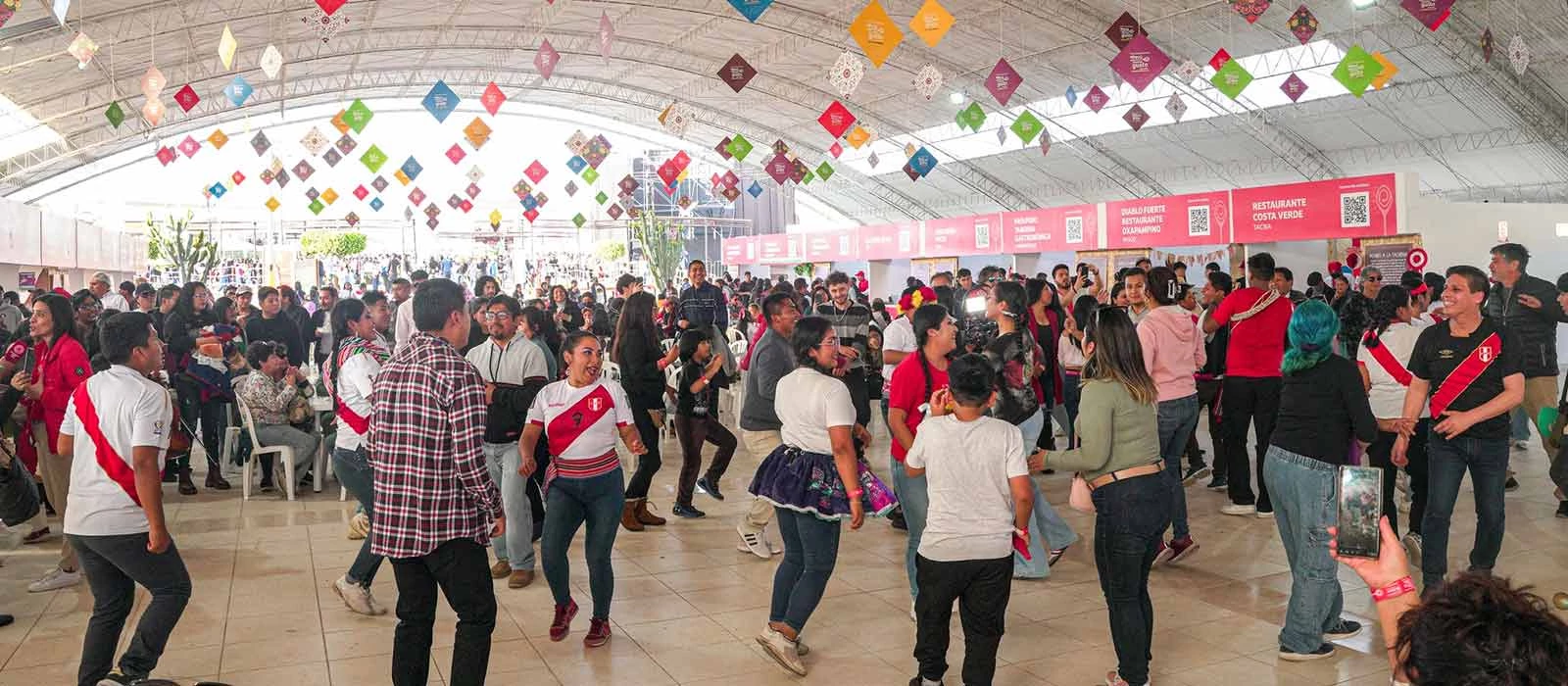 ¡Promociona tu negocio en Y Tú Qué Planes!