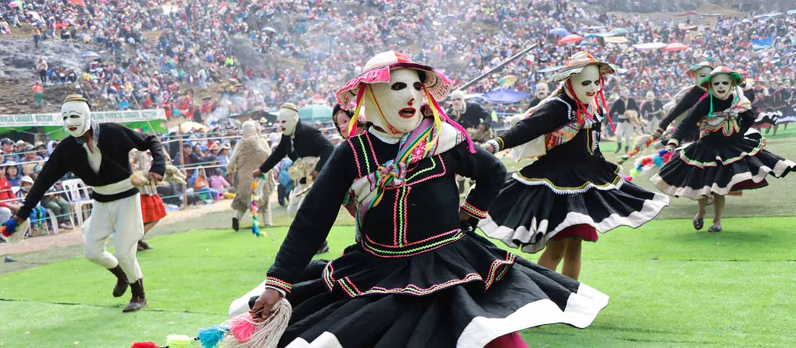 ¡Promociona tu negocio en Y Tú Qué Planes!