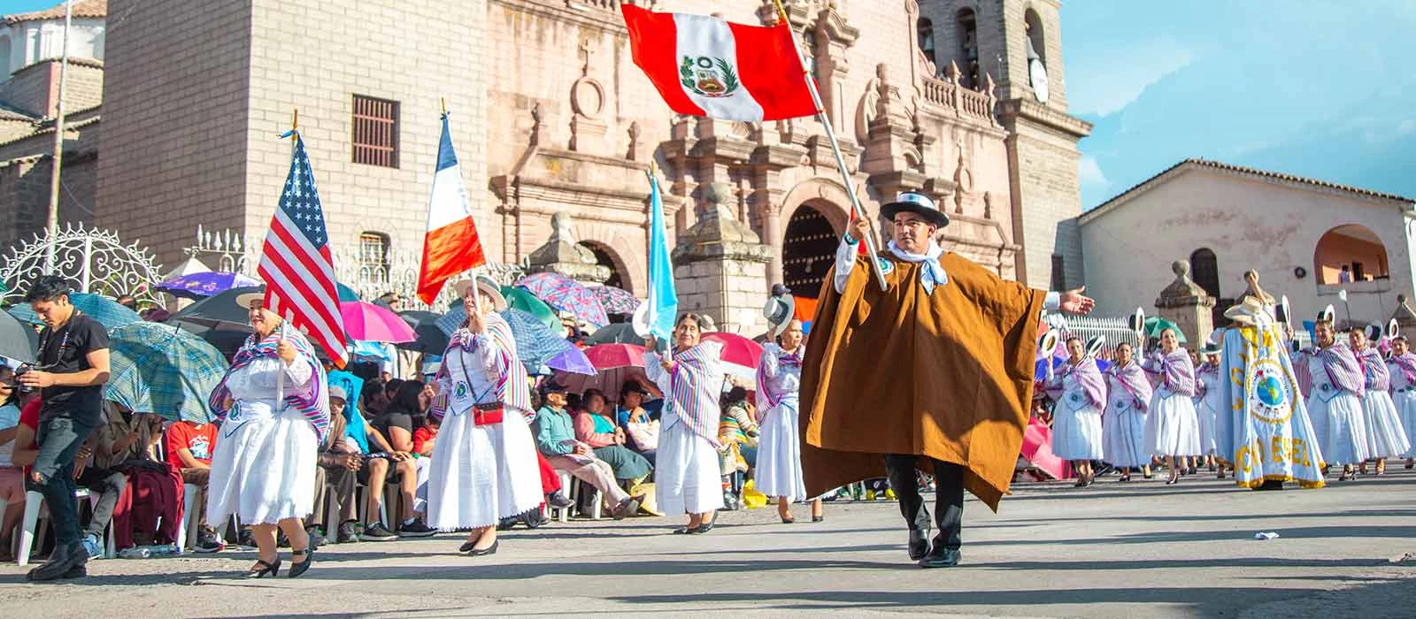 ¡Promociona tu negocio en Y Tú Qué Planes!