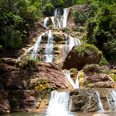 Cinco razones que te convencerán de visitar la Catarata Bayoz