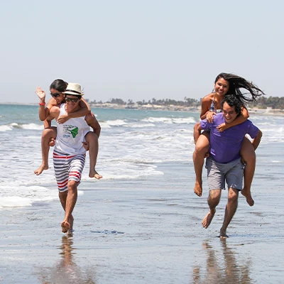 Casonas de madera junto al mar y clima cálido todo el año: así es la playa de Colán