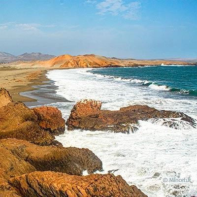 Playas de Huarmey: las mejores actividades marinas para disfrutar del sol y el mar