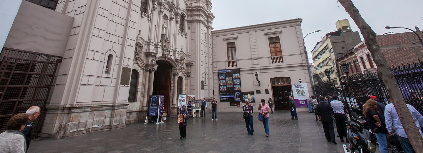 Iglesia Las Nazarenas y Santuario del Señor de los Milagros